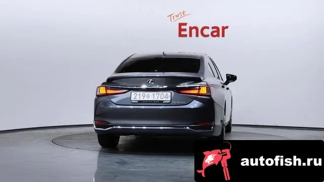 Lexus ES ES300h 7th generation 2023 года - вид 4