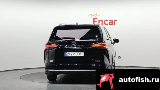Toyota Sienna Siena 4th Generation 2024 года - вид 4