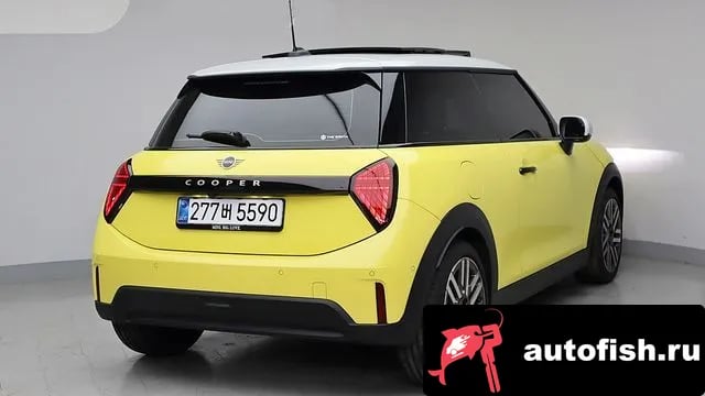 Mini Cooper Cooper C 4th generation 2025 года - вид 3