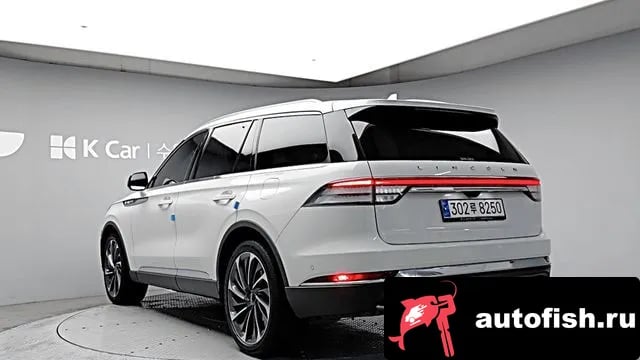 Lincoln Aviator Aviator 2nd generation 2020 года - вид 4