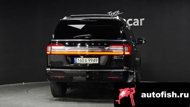 Lincoln Navigator Navigator 4th generation 2021 года - вид 4