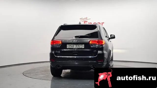 Jeep Cherokee Grand Cherokee 2018 года - вид 4