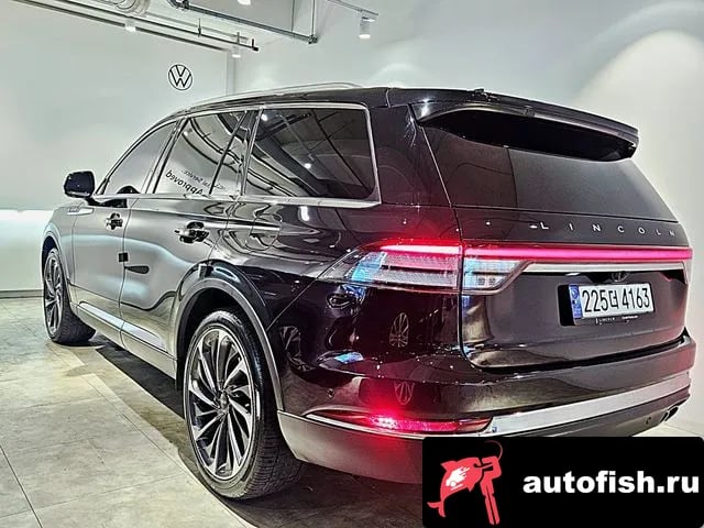 Lincoln Aviator Aviator 2nd generation 2023 года - вид 2