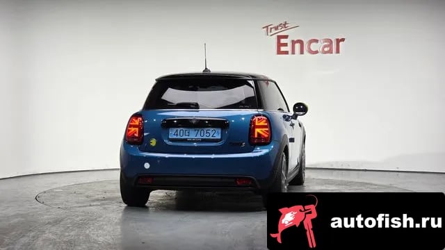 Mini Cooper Cooper Electric 2023 года - вид 4