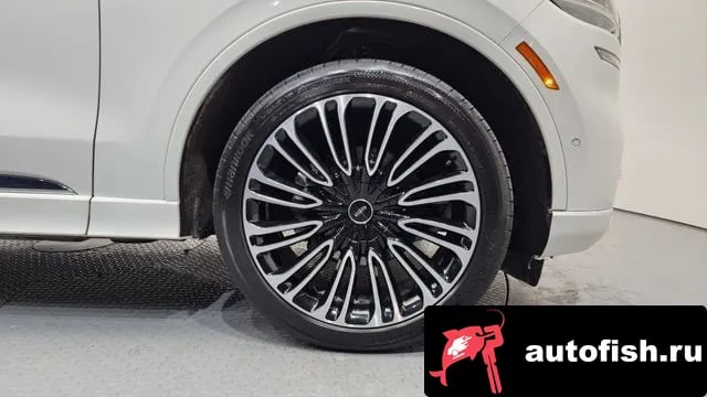 Lincoln Aviator Aviator 2nd generation 2023 года - вид 5