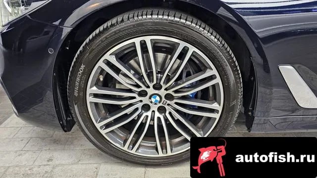 BMW 5-Series 5 Series (G30) 2019 года - вид 5