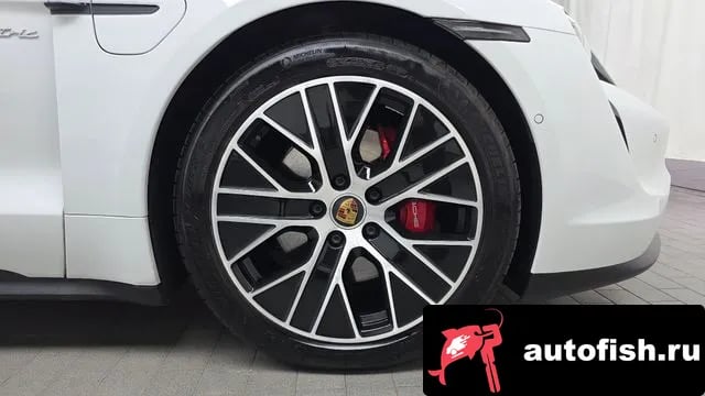 Porsche Taycan Taikan 2022 года - похожие автомобили