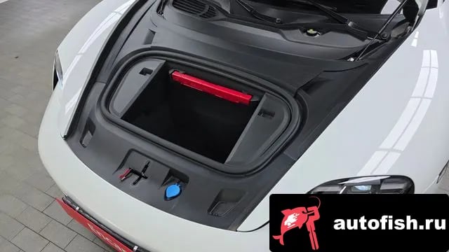 Porsche Taycan Taikan 2022 года - вид 6