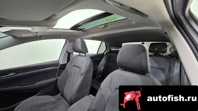 Volkswagen Golf Golf 8th Generation 2022 года - похожие автомобили