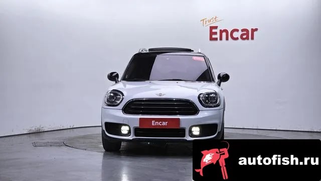 Mini Countryman Cooper Country Man 2018 года - вид 2