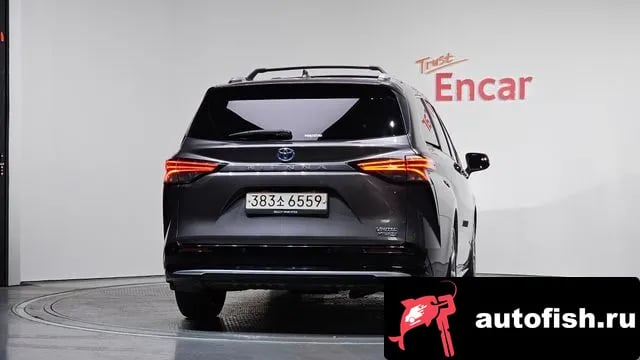 Toyota Sienna Siena 4th Generation 2021 года - вид 4