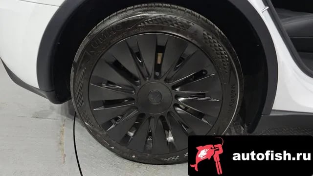 Tesla Model Y Model Y 2023 года - вид 5