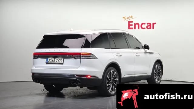 Lincoln Aviator Aviator 2nd generation 2021 года - вид 2