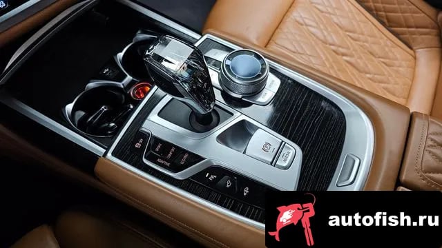 BMW 7-Series 7 Series (G11) 2020 года - похожие автомобили