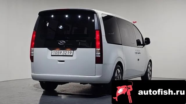 Hyundai Staria Staria 2021 года - вид 2