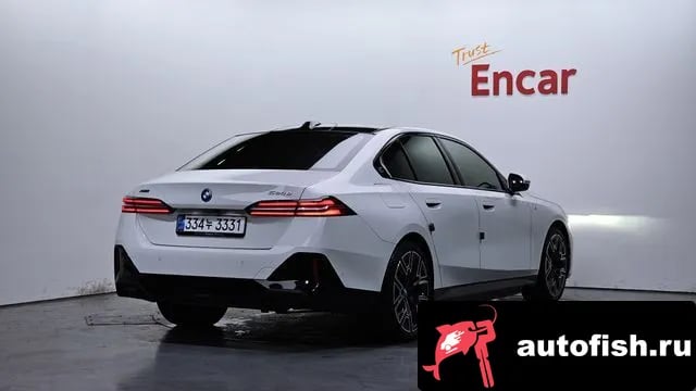 BMW 5-Series 5 Series (G60) 2025 года - вид 1