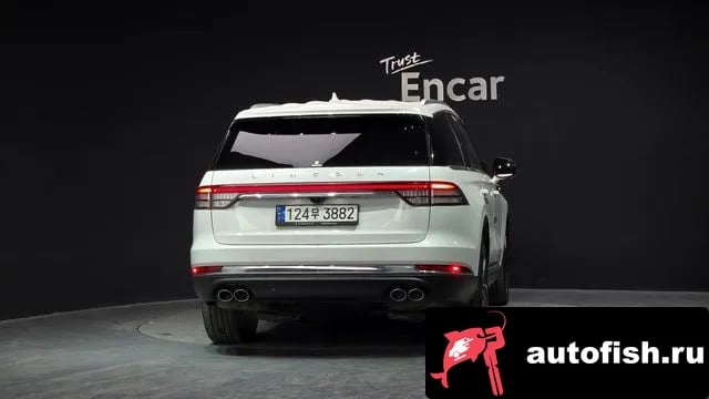 Lincoln Aviator Aviator 2nd generation 2022 года - вид 4