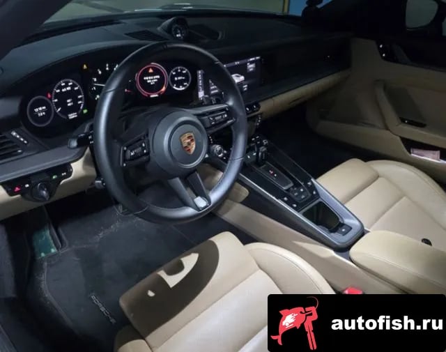 Porsche 911 911 (992) 2020 года - вид 3