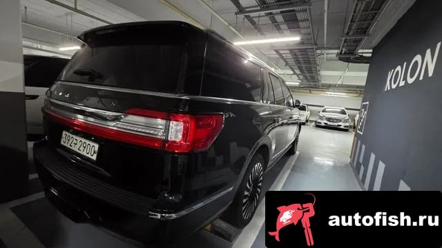 Lincoln Navigator Navigator 4th generation 2019 года - похожие автомобили