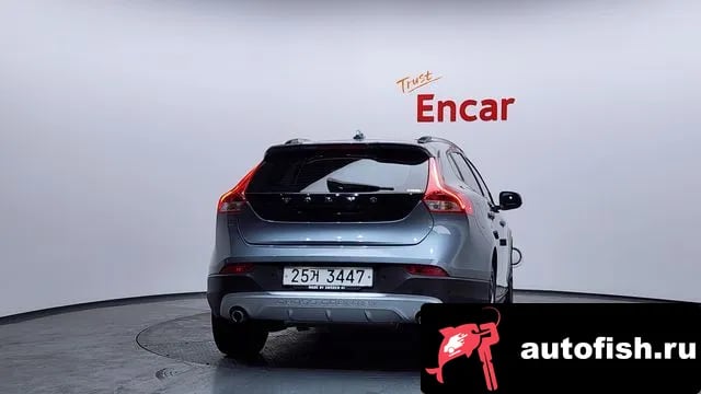 Volvo V40 V40 Cross-Country 2019 года - вид 4