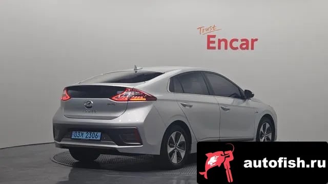 Hyundai Ioniq Ionic Electric 2018 года - вид 2