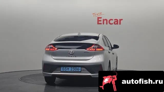 Hyundai Ioniq Ionic Electric 2018 года - вид 4