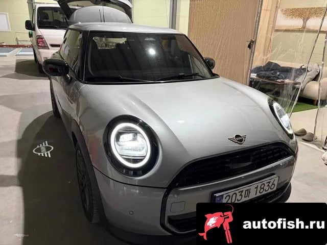 Mini Cooper Cooper C 4th generation 2024 года - вид 2