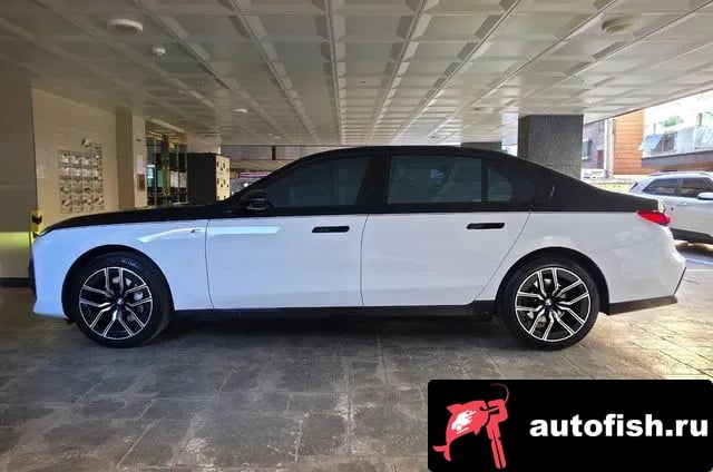BMW 7-Series 7 Series (G70) 2023 года - вид 4