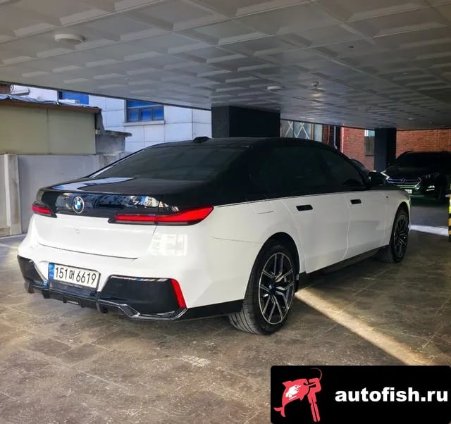 BMW 7-Series 7 Series (G70) 2023 года - вид 6