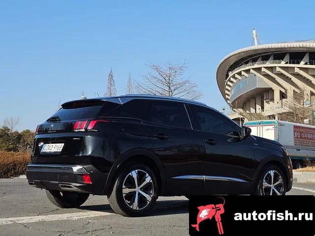 Peugeot 3008 3008 second generation 2021 года - вид 4