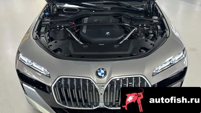 BMW 7-Series 7 Series (G70) 2023 года - вид 6