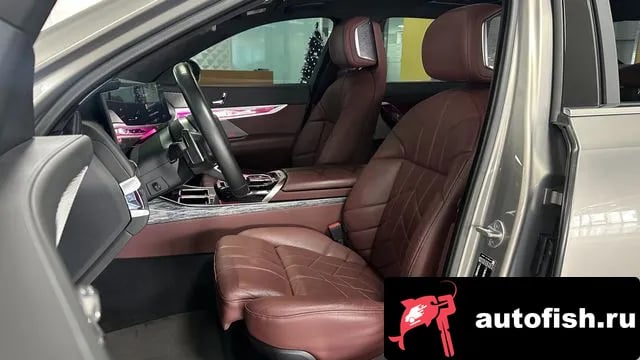 BMW 7-Series 7 Series (G70) 2023 года - похожие автомобили