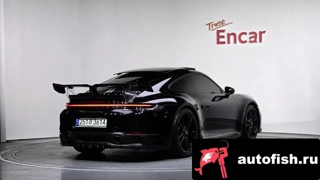 Porsche 911 911 (992) 2022 года - вид 2