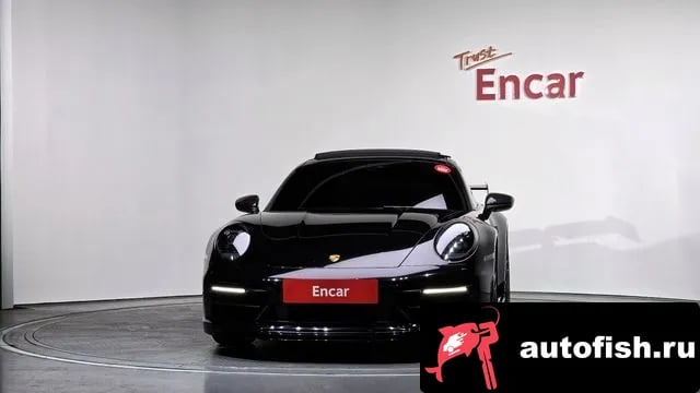 Porsche 911 911 (992) 2022 года - вид 3