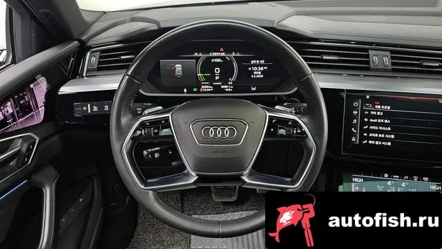 Audi e-tron e-Tron 2021 года - похожие автомобили