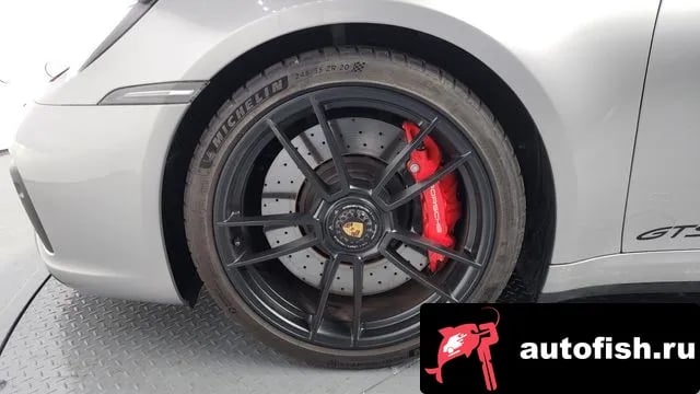 Porsche 911 911 (992) 2024 года - вид 5