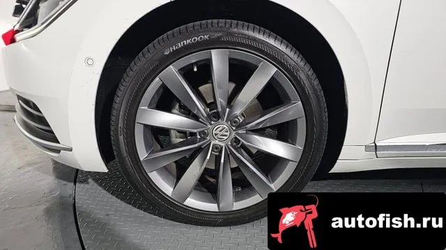 Volkswagen Arteon Atheon 2020 года - вид 5