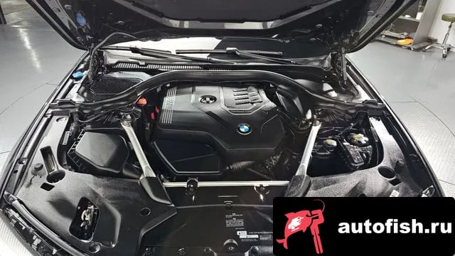 BMW 5-Series 5 Series (G30) 2019 года - вид 5