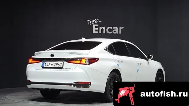 Lexus ES ES300h 7th generation 2024 года - вид 2