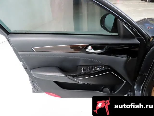 Kia K7 Come New K7 2018 года - похожие автомобили