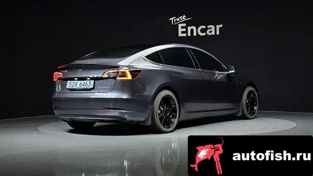 Tesla Model 3 Model 3 2020 года - вид 2