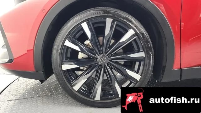 Toyota Crown Crown Crossover 2023 года - вид 5