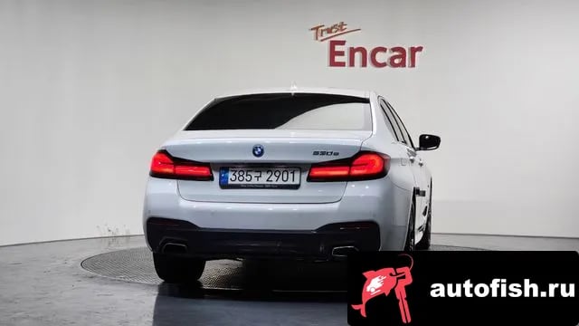 BMW 5-Series 5 Series (G30) 2022 года - вид 4