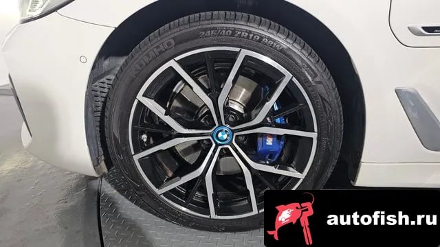 BMW 5-Series 5 Series (G30) 2022 года - вид 5