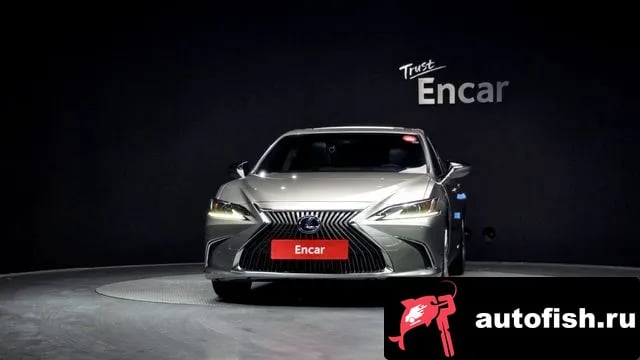 Lexus ES ES300h 7th generation 2018 года - вид 3