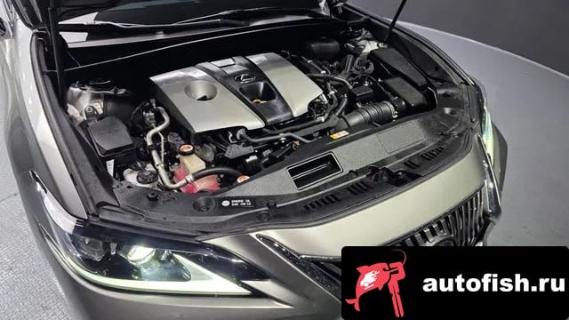 Lexus ES ES300h 7th generation 2018 года - вид 6