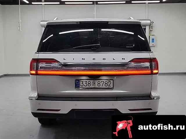 Lincoln Navigator Navigator 4th generation 2019 года - вид 3