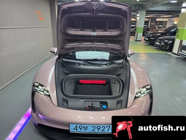 Porsche Taycan Taikan 2022 года - вид 6