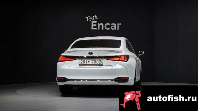 Lexus ES ES300h 7th generation 2024 года - вид 4