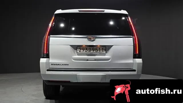 Cadillac Escalade Escalade 2020 года - похожие автомобили